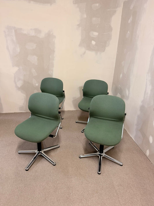 Ikonische Wilkhahn Drehstühle 211/21 Space Age Stühle