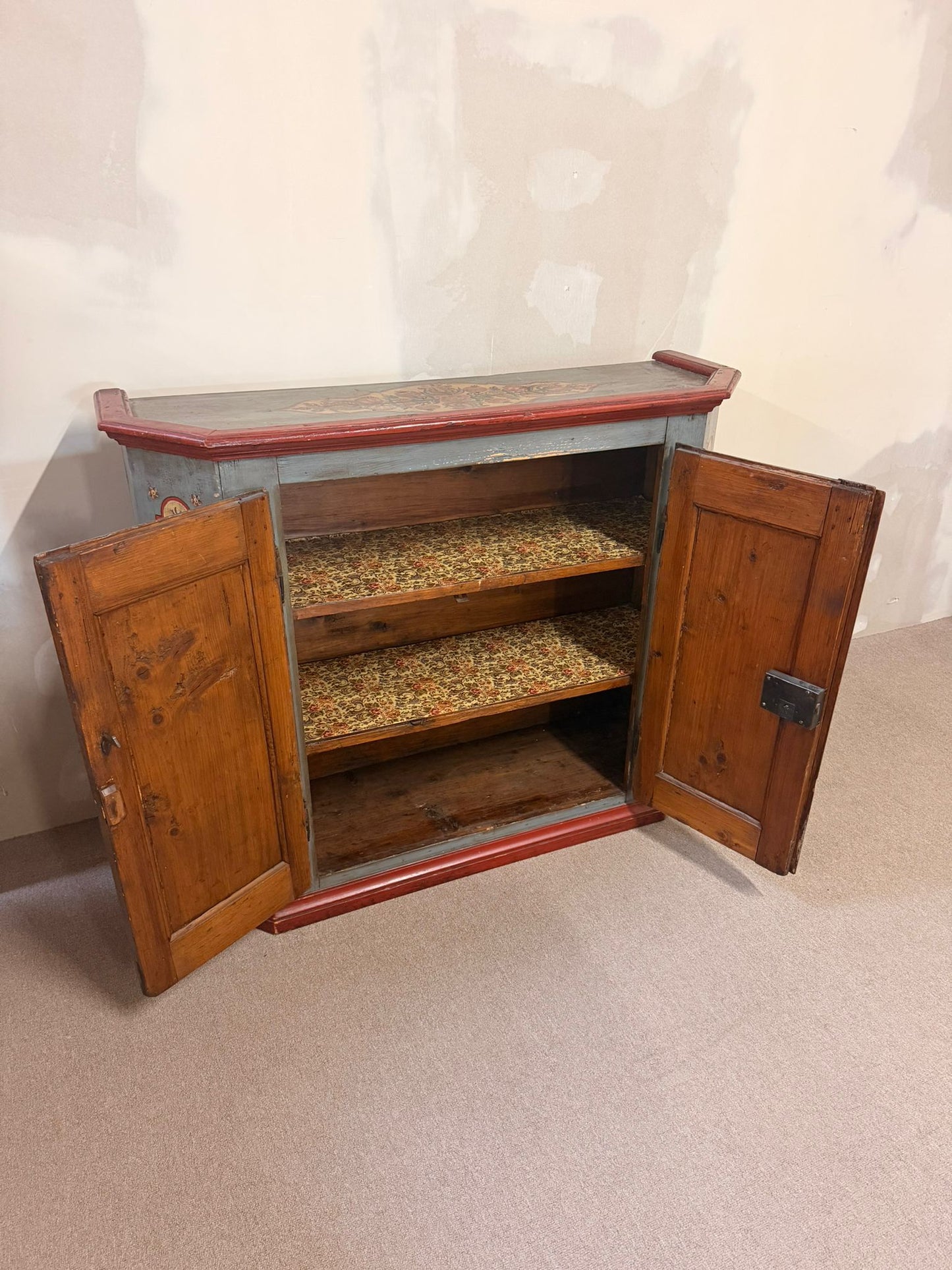 Antiker handbemaltes Vintage Sideboard im Bauernstil 50er