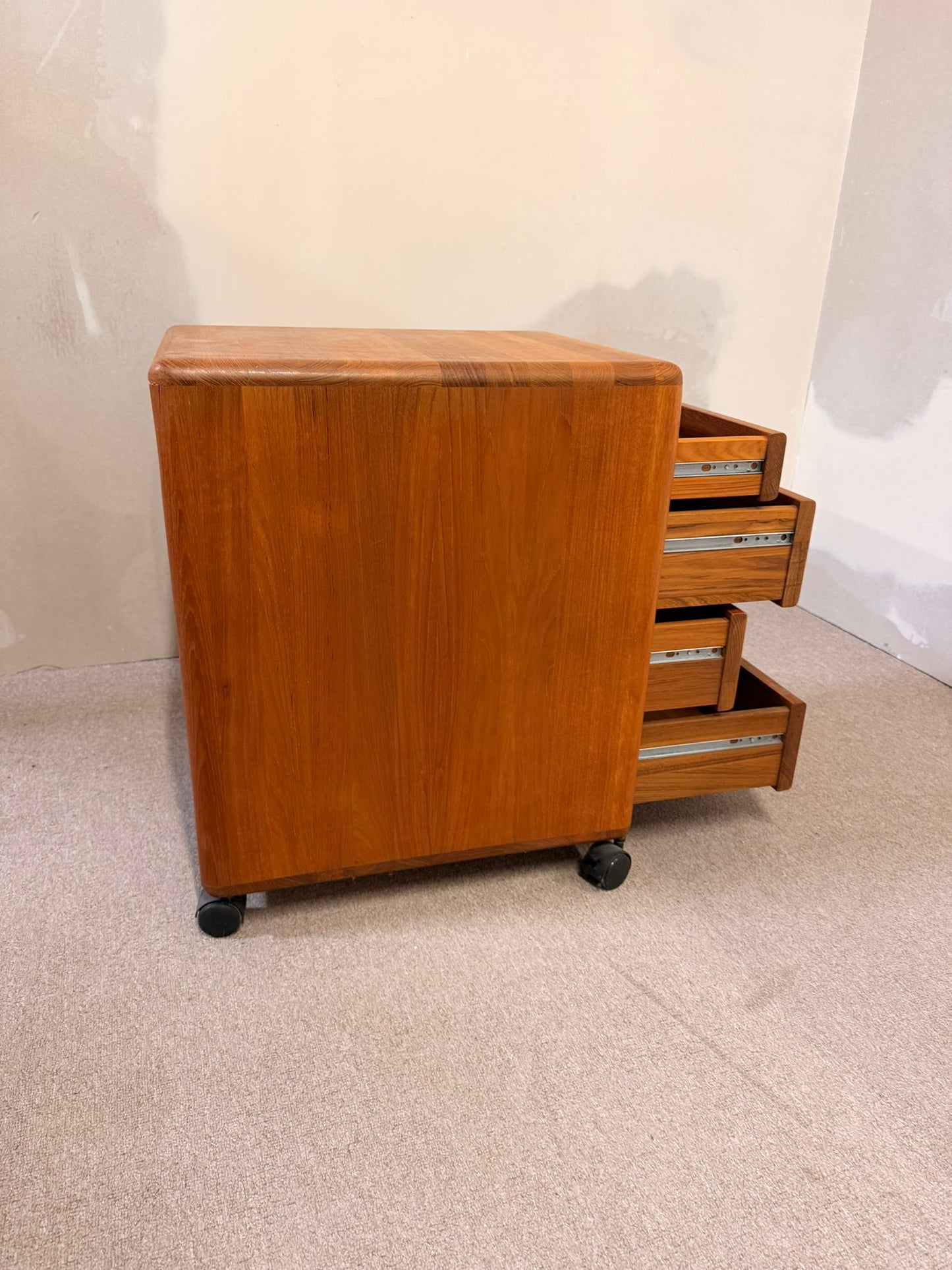 Vintage Teakholz Rollcontainer mit 4 Schubladen 1 Ablagefach