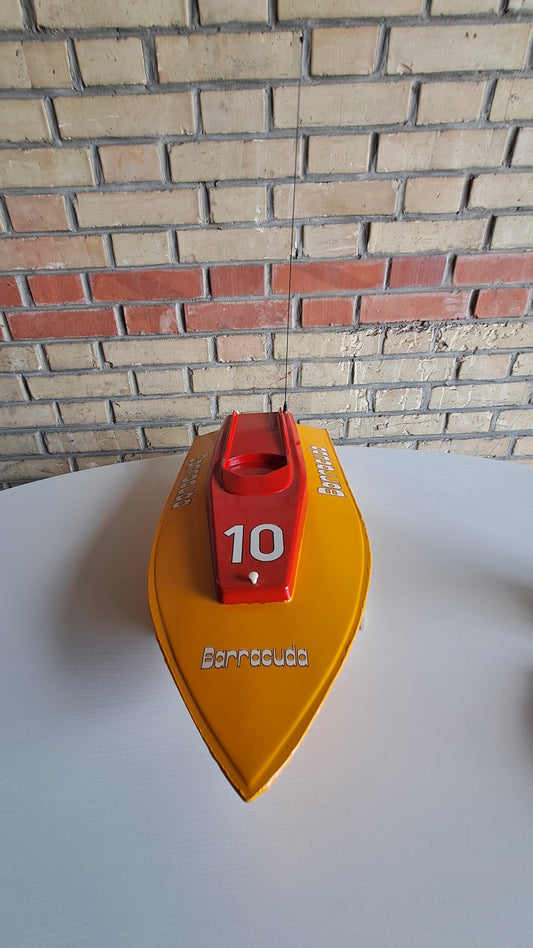 Vintage Rennboot Barracuda Modellboot Nr.10