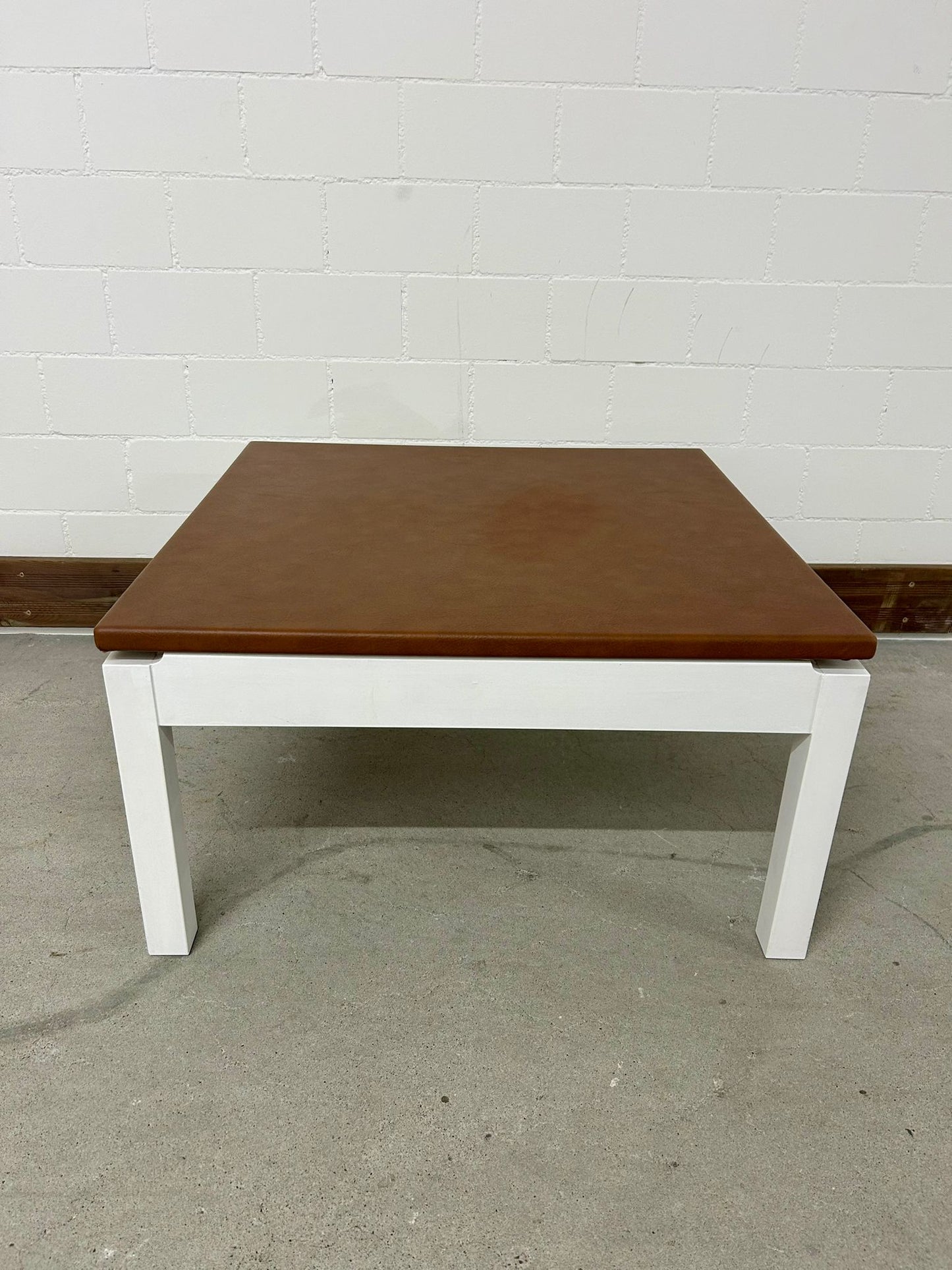 Couchtisch Beistelltisch brauner Lederlook Gestell weiss