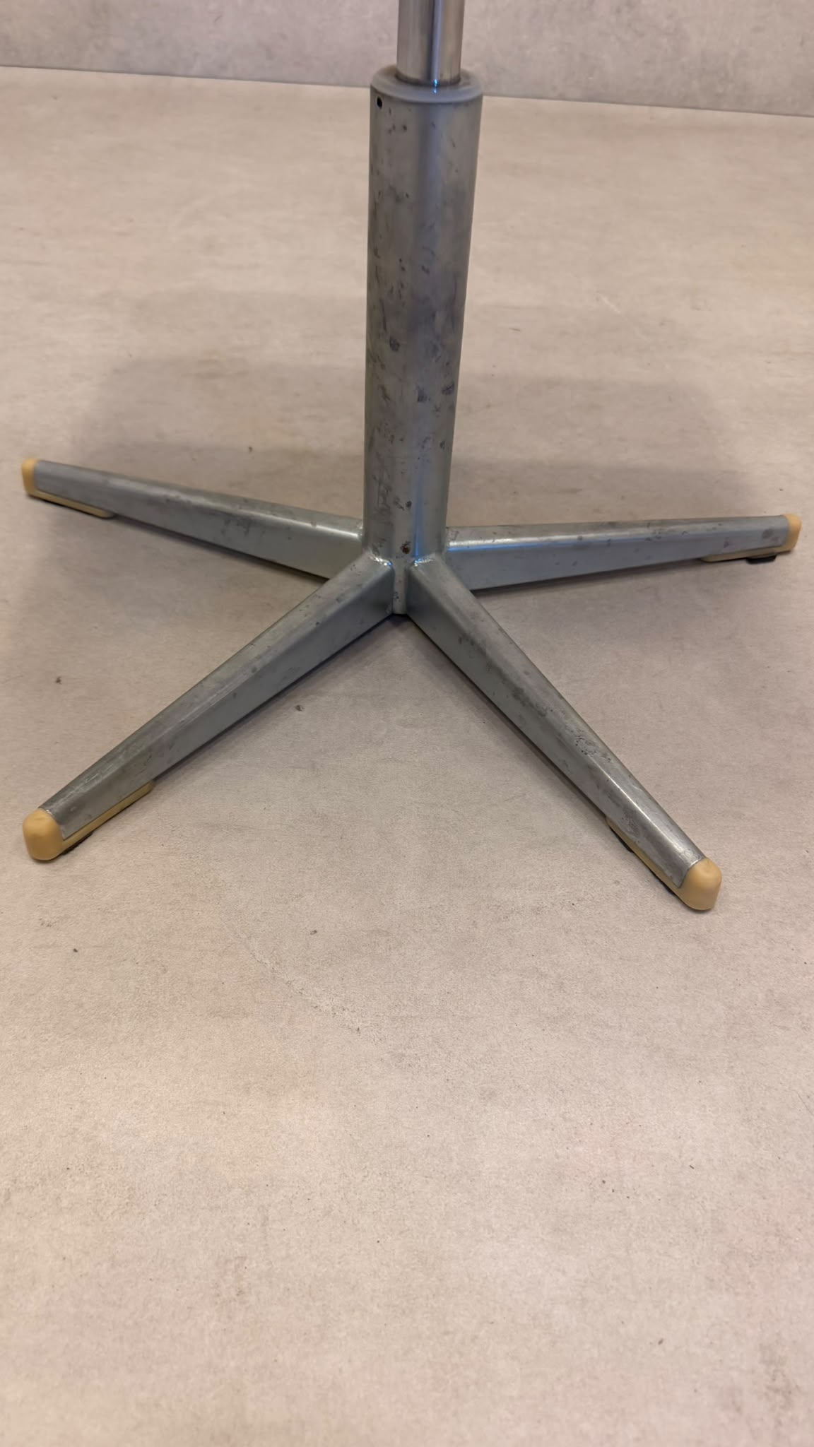 Vintage Industrie Drehstuhl Werkstattstuhl Atelierstuhl