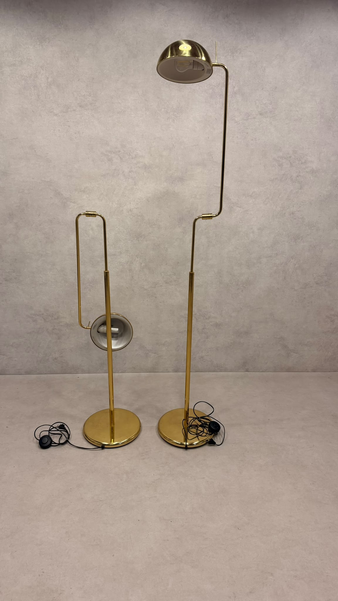 Vintage Gelenk Stehlampen aus Messing 70er/80er goldfarbig