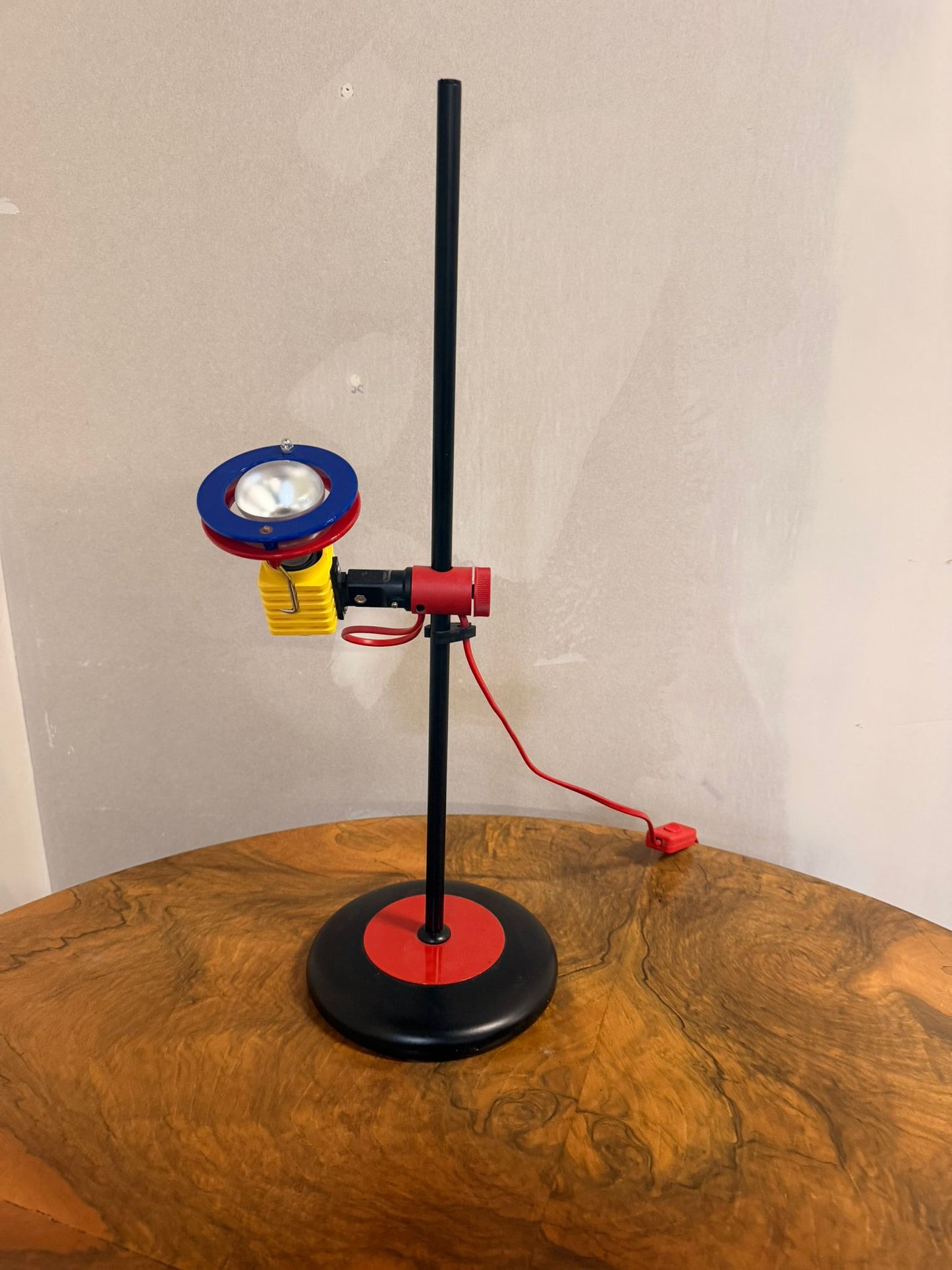 Memphis Design Lampe aus den 80er Jahre, verstellbar
