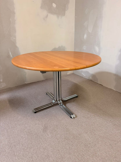 Ausziehbarer Esstisch Rund mit Chromstahl Fuss, Platten grün