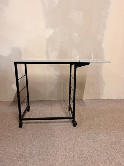 Giroflex Klapptisch Beistelltisch auf Rollen, String Design