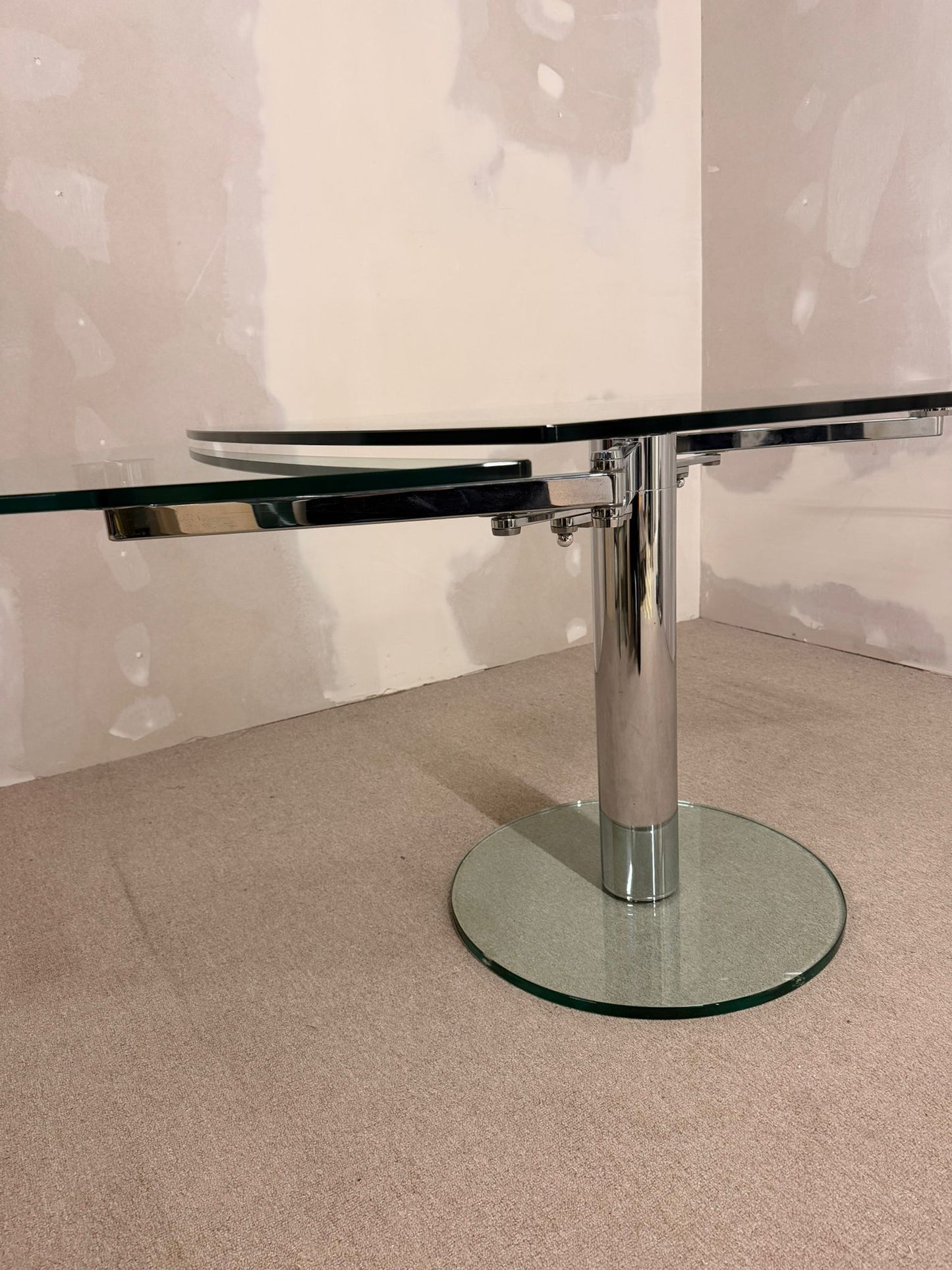 Esstisch Titan von Draenert mit ausziehbarer Mechanik, Glas