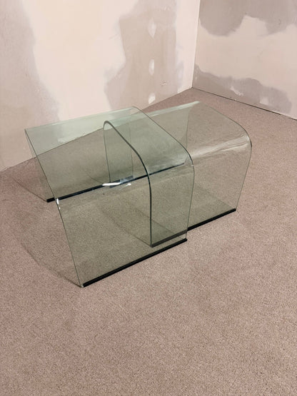 2er Set Gebogene Glas Beistelltische Waterfall Satztische