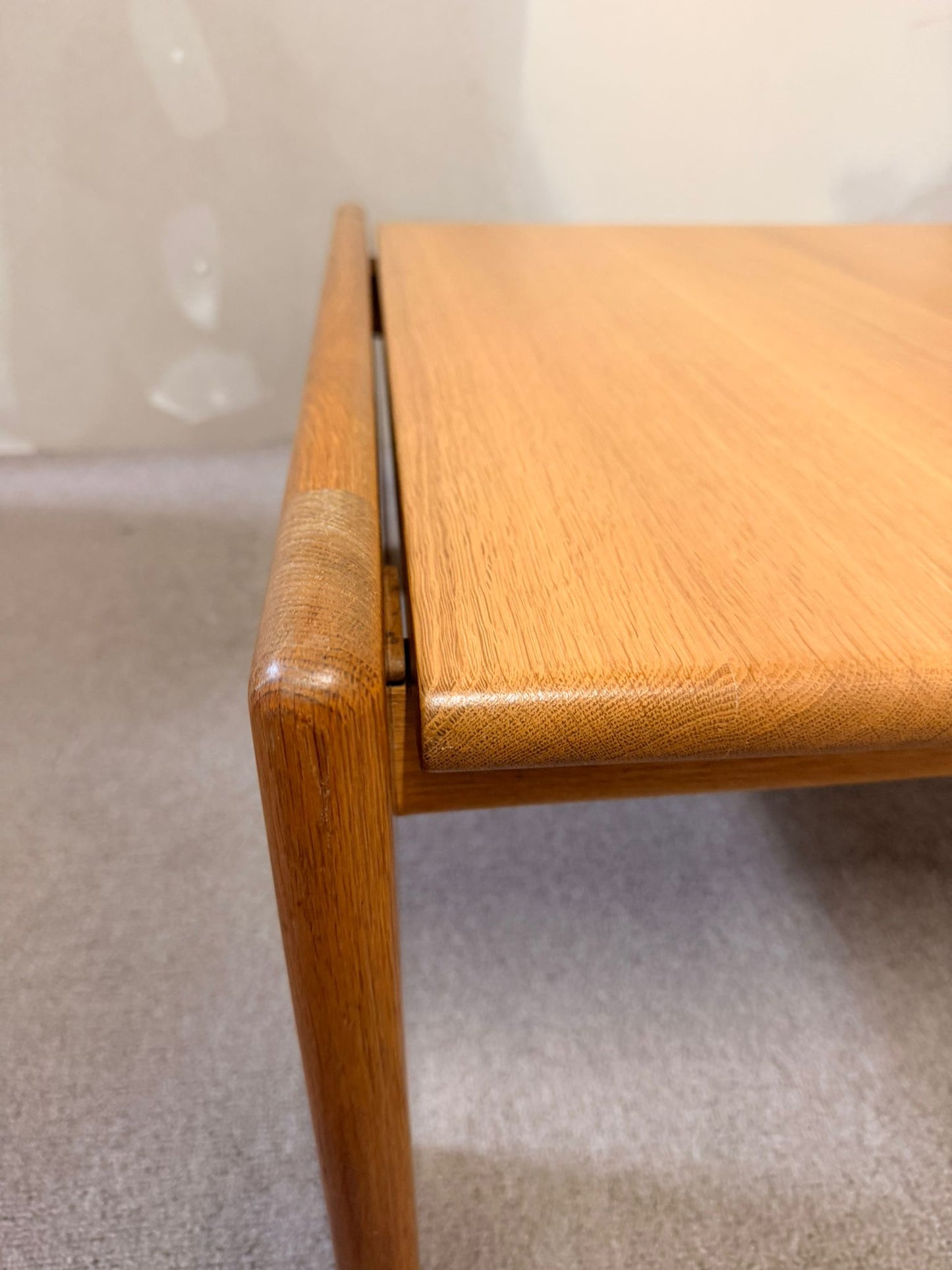 Schwedischer quadratischer vintage Couchtisch aus Holz