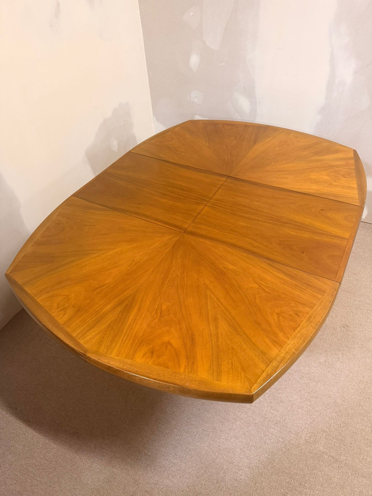 Dänischer ausziehbarer Mid Century Teak Esstisch