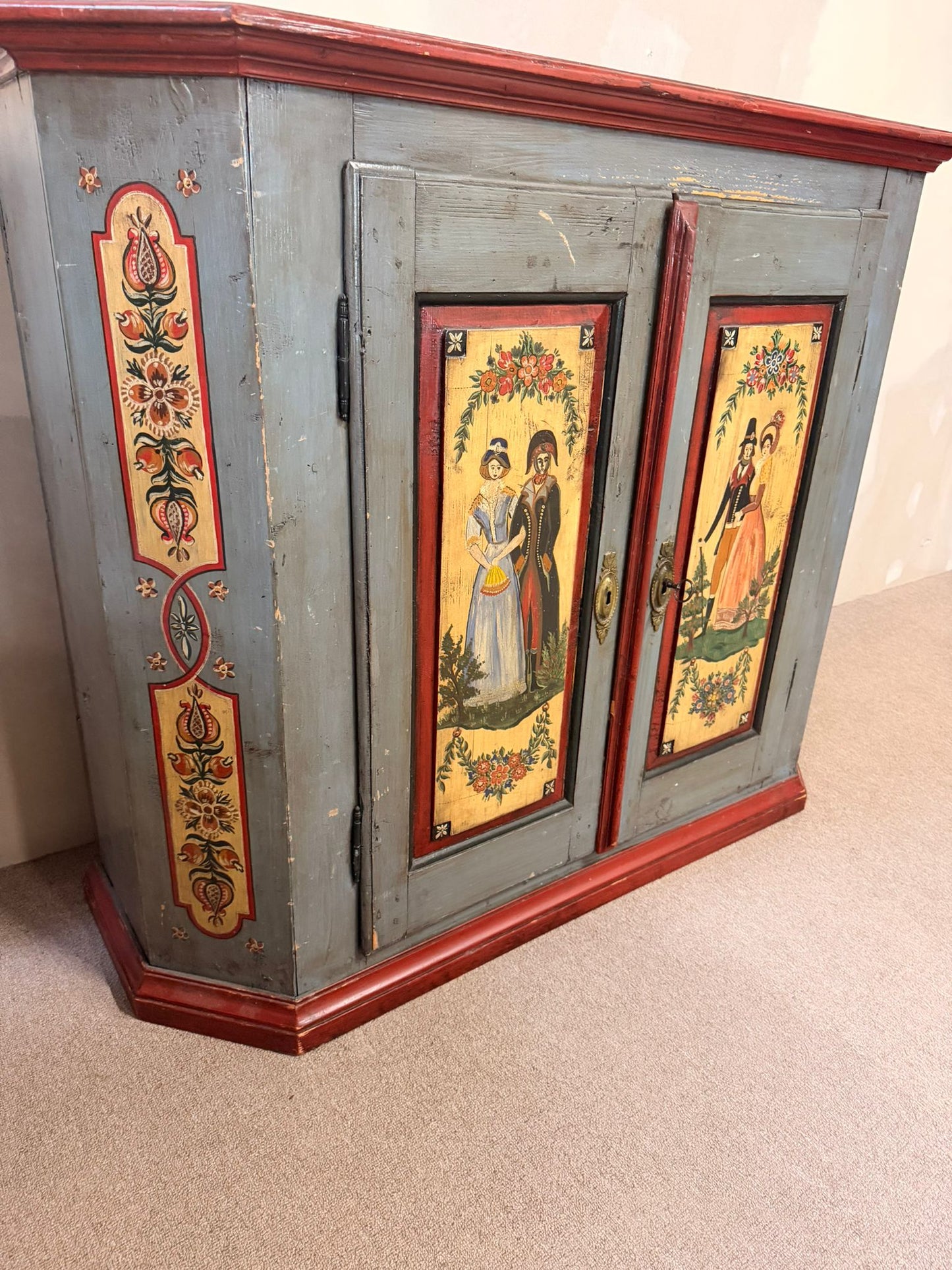 Antiker handbemaltes Vintage Sideboard im Bauernstil 50er