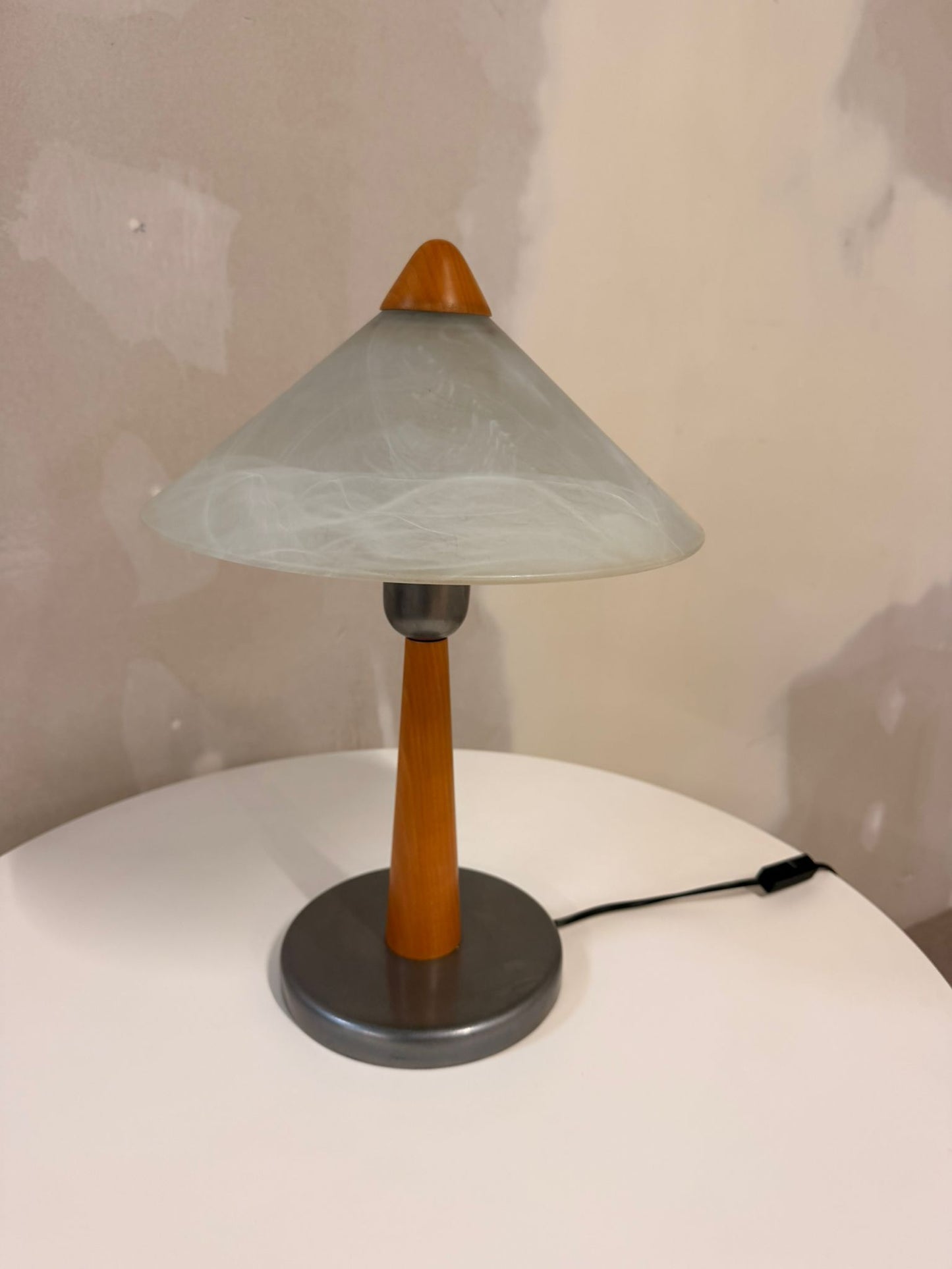 Postmoderne Pilz Tischlampe aus den 80er Jahren