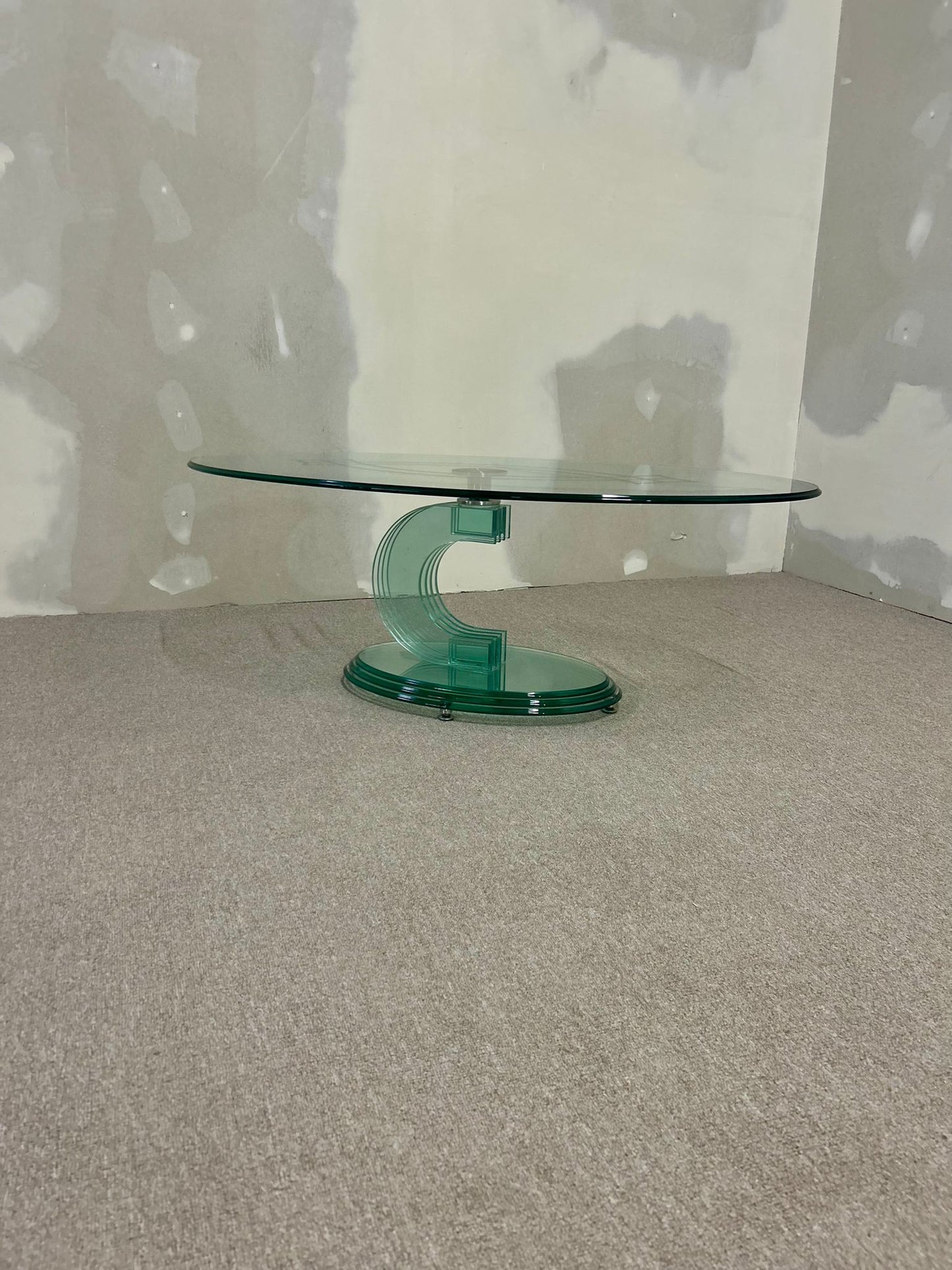 Ovaler designer Couch Tisch Glas grün Vintage 80er, massiv