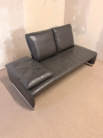 Koinor 2er Designersofa Ramon aus  Leder Grau, Metallfüsse