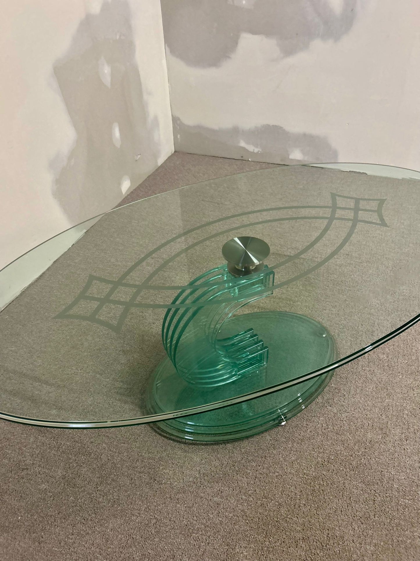 Ovaler designer Couch Tisch Glas grün Vintage 80er, massiv