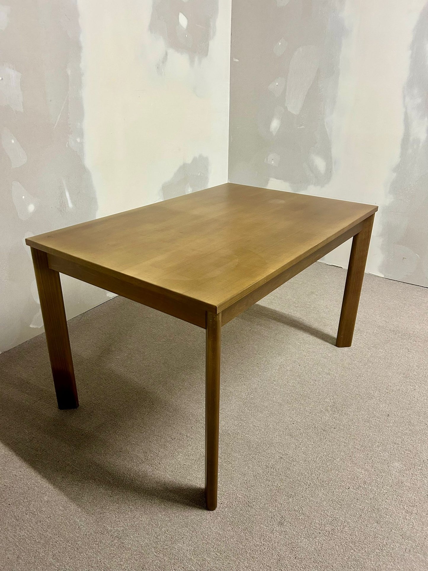 Tisch aus Holz + Auszug, Schweizer Hersteller,Stein am Rhein