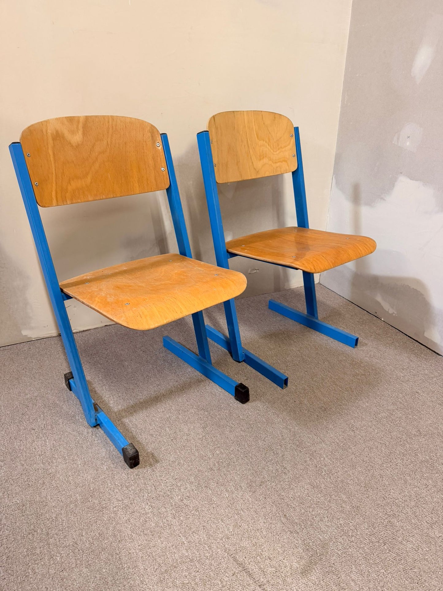 Vintage Schulstuhl in blau, Stapelstühle für Kinder
