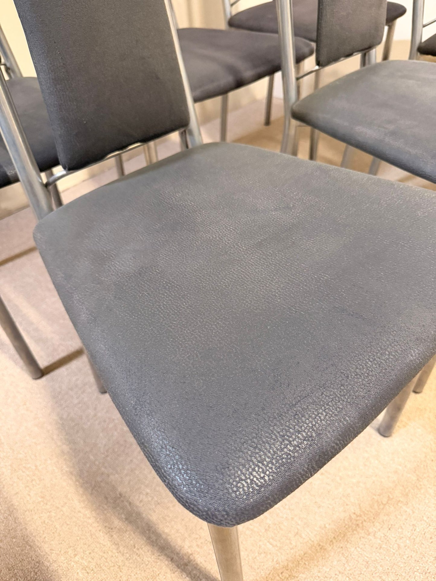 Esszimmerstühle Metallgestell und Polstersitzfläche