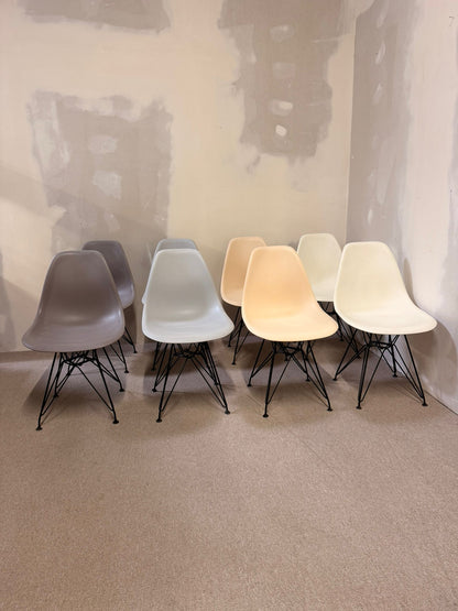 Design Schalenstuhl weiss ähnlich wie Vitra Eames