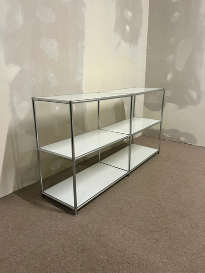 Weisses Regal im Stil wie USM mit 6 Tablaren, Sideboard