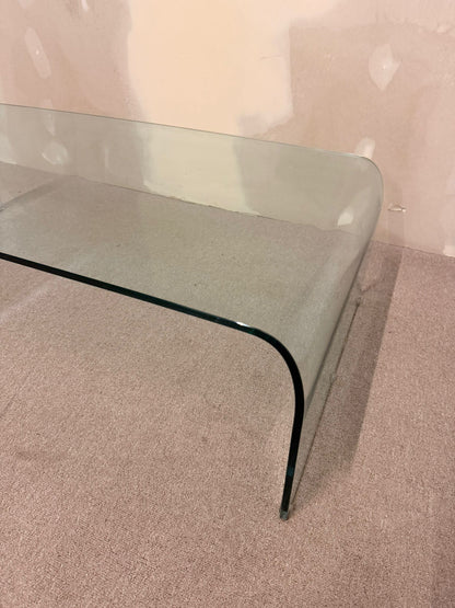 Minimalistischer Mid Century Glastisch, gebogener Glasplatte
