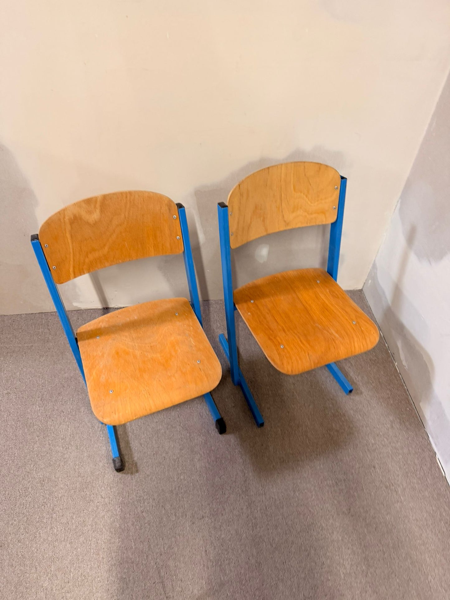 Vintage Schulstuhl in blau, Stapelstühle für Kinder