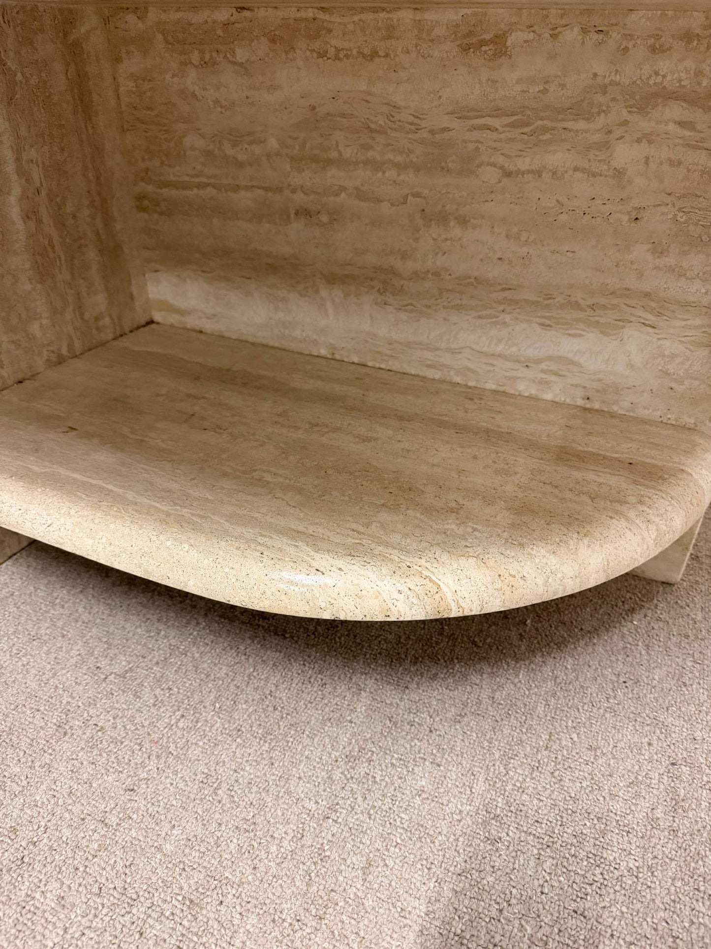 Italienischer Travertin Beistelltisch Naturstein Couchtisch