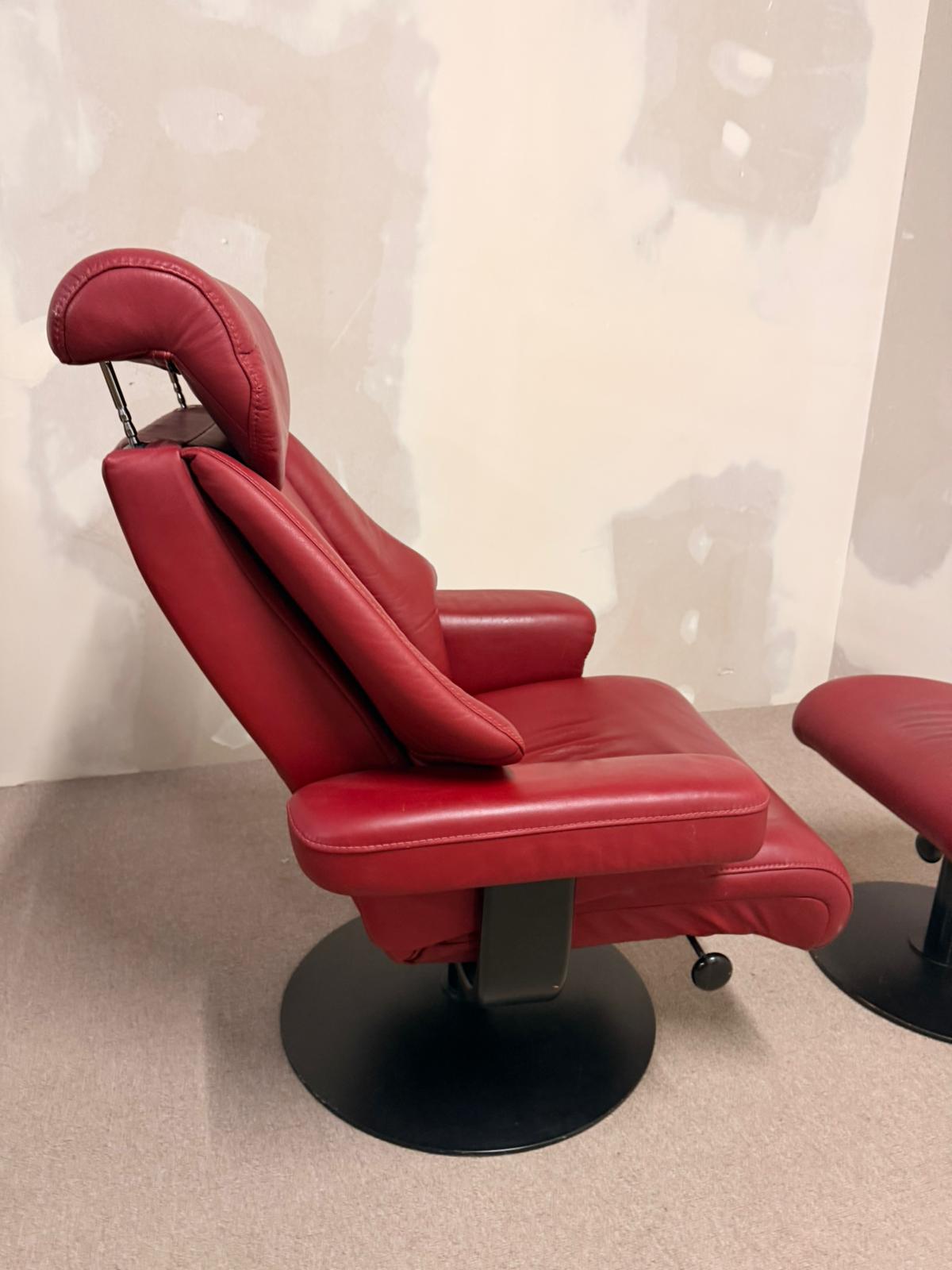 Roter Sessel mit Hocker aus Leder Loungesessel Relaxsessel
