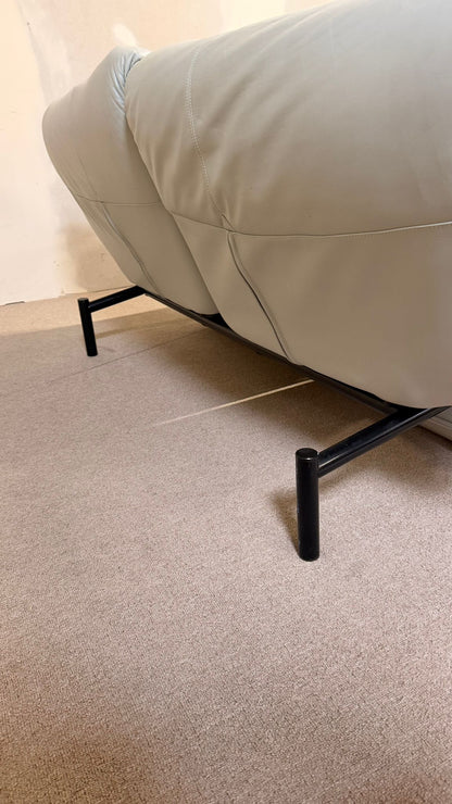 Cassina Veranda Leder Sofa von Vico Magistretti 80er Jahre