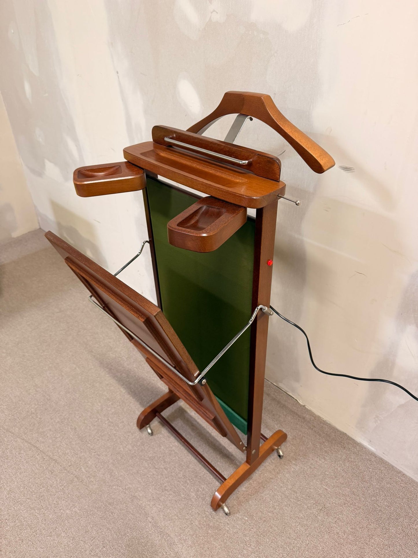 Italienischer vintage Herrendiener, Stummer Diener, Butler