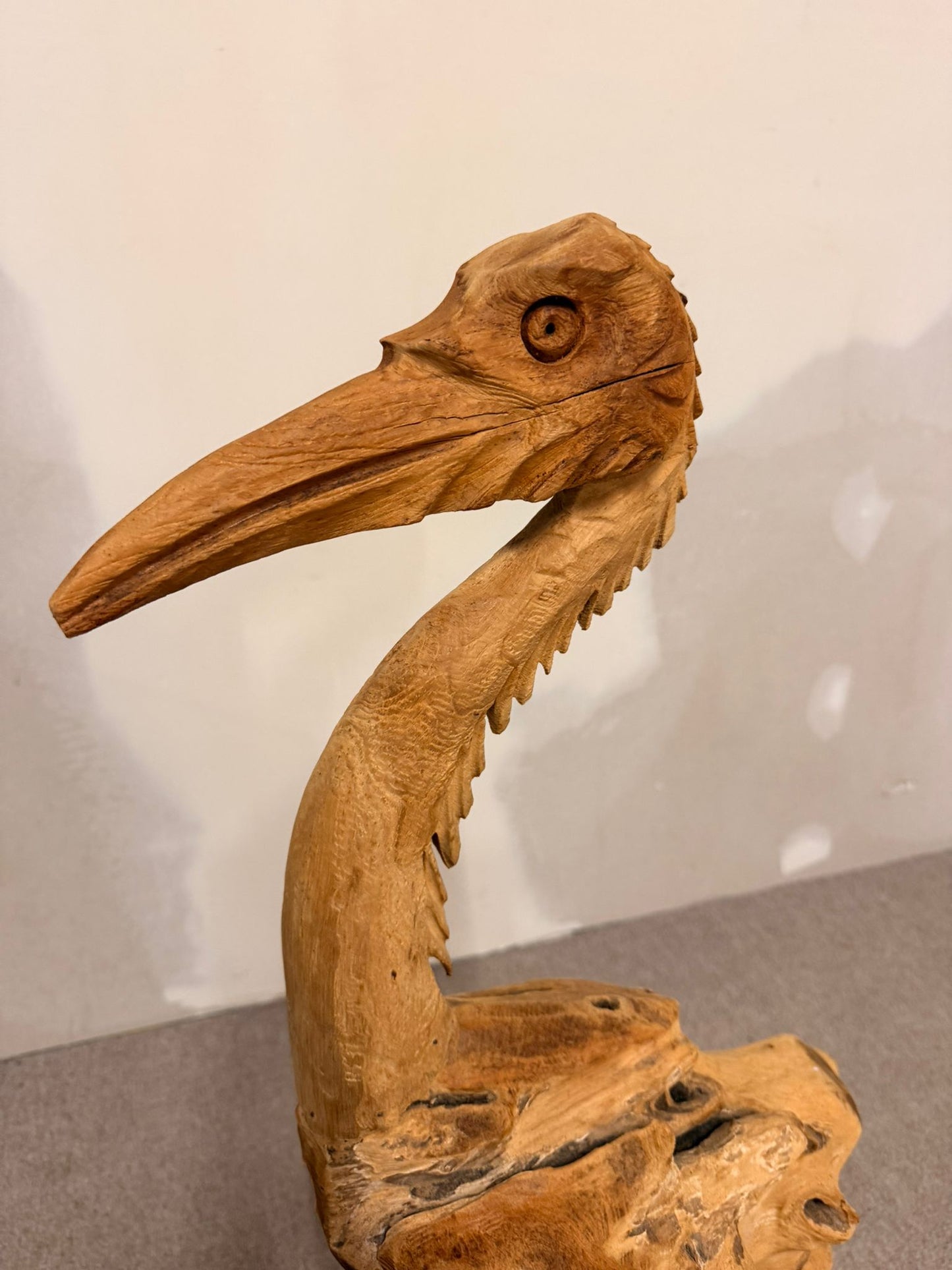 Handgeschnitzte Holzskulptur, Pelikan/Reiher, Teakholz