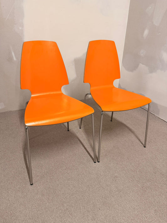 2x Ikea Vilmar Stuhl in orange, stapelbar