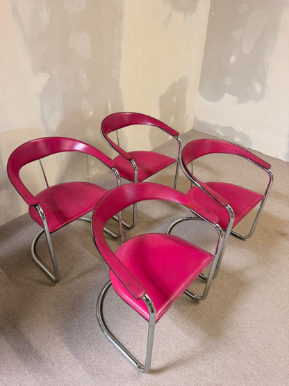 Seltene Canasta Freischwinger Stühle in Pink Arrben Italy