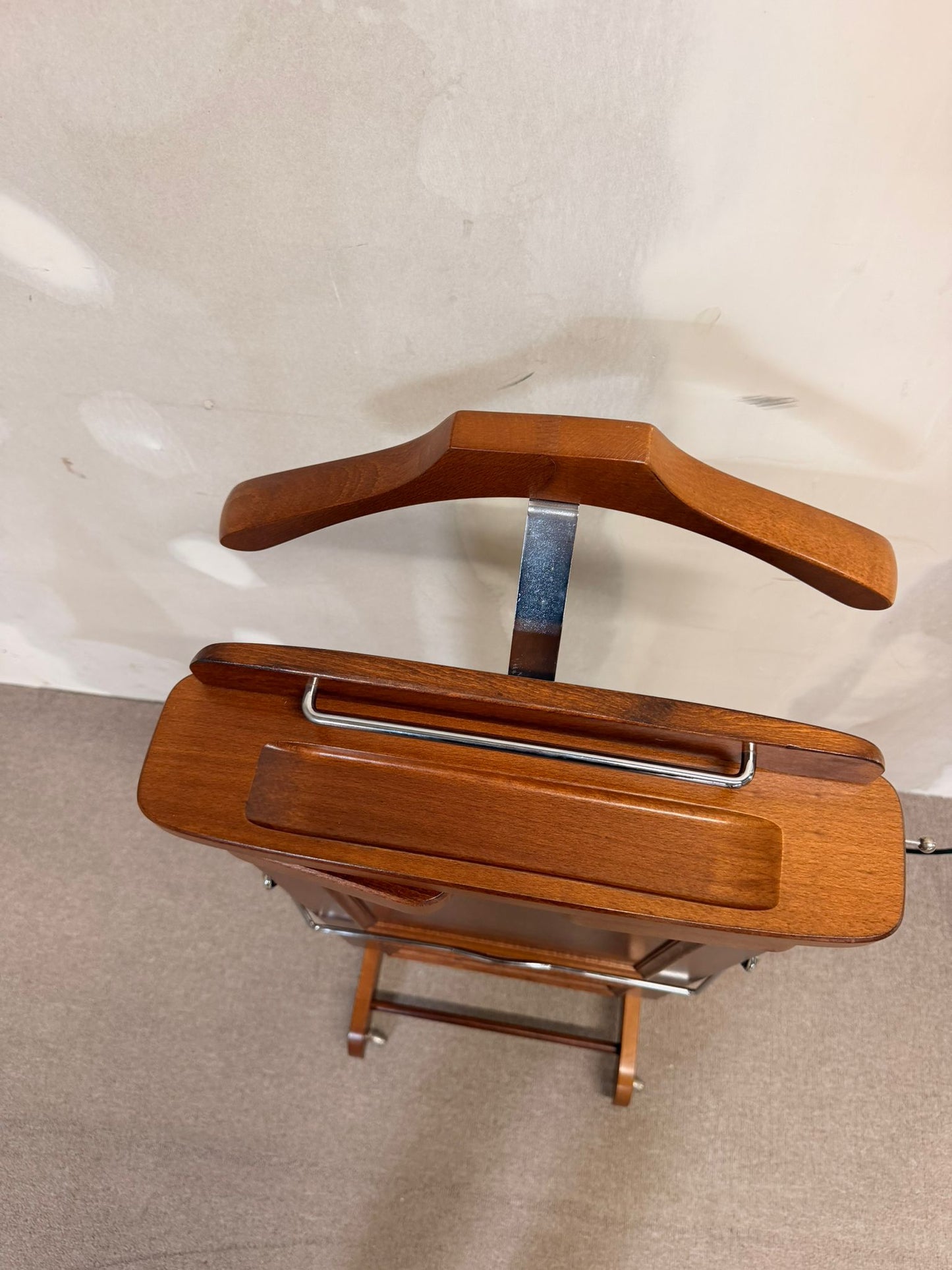 Italienischer vintage Herrendiener, Stummer Diener, Butler