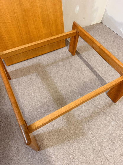 Schwedischer quadratischer vintage Couchtisch aus Holz