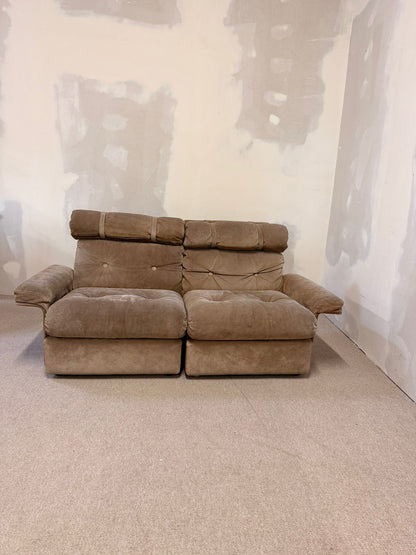 Italienisches modulares 70er Jahre Wildleder Sofa 2-Sitzer
