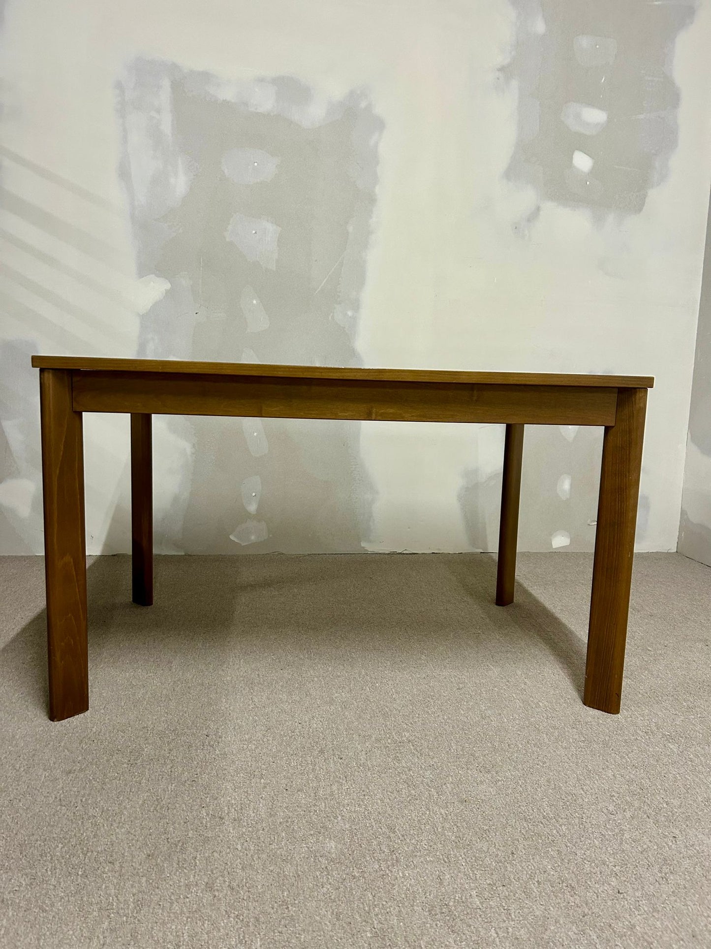 Tisch aus Holz + Auszug, Schweizer Hersteller,Stein am Rhein