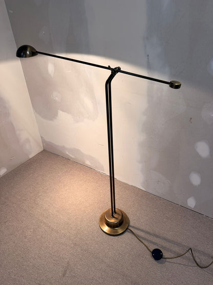 Verstellbare Mid Century Stehlampe aus Messing und Metall