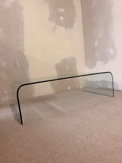 Minimalistischer Mid Century Glastisch, gebogener Glasplatte