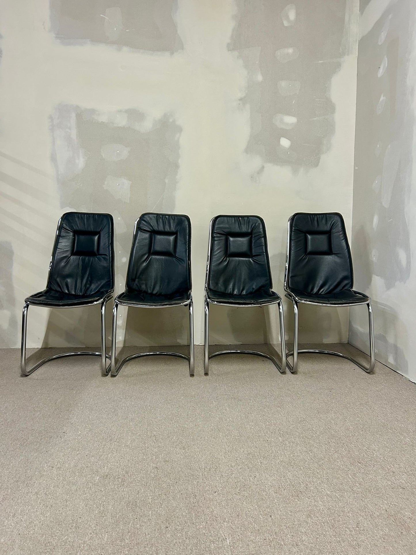 Freischwinger Stühle Gastone Rinaldi Rima Italia Leder