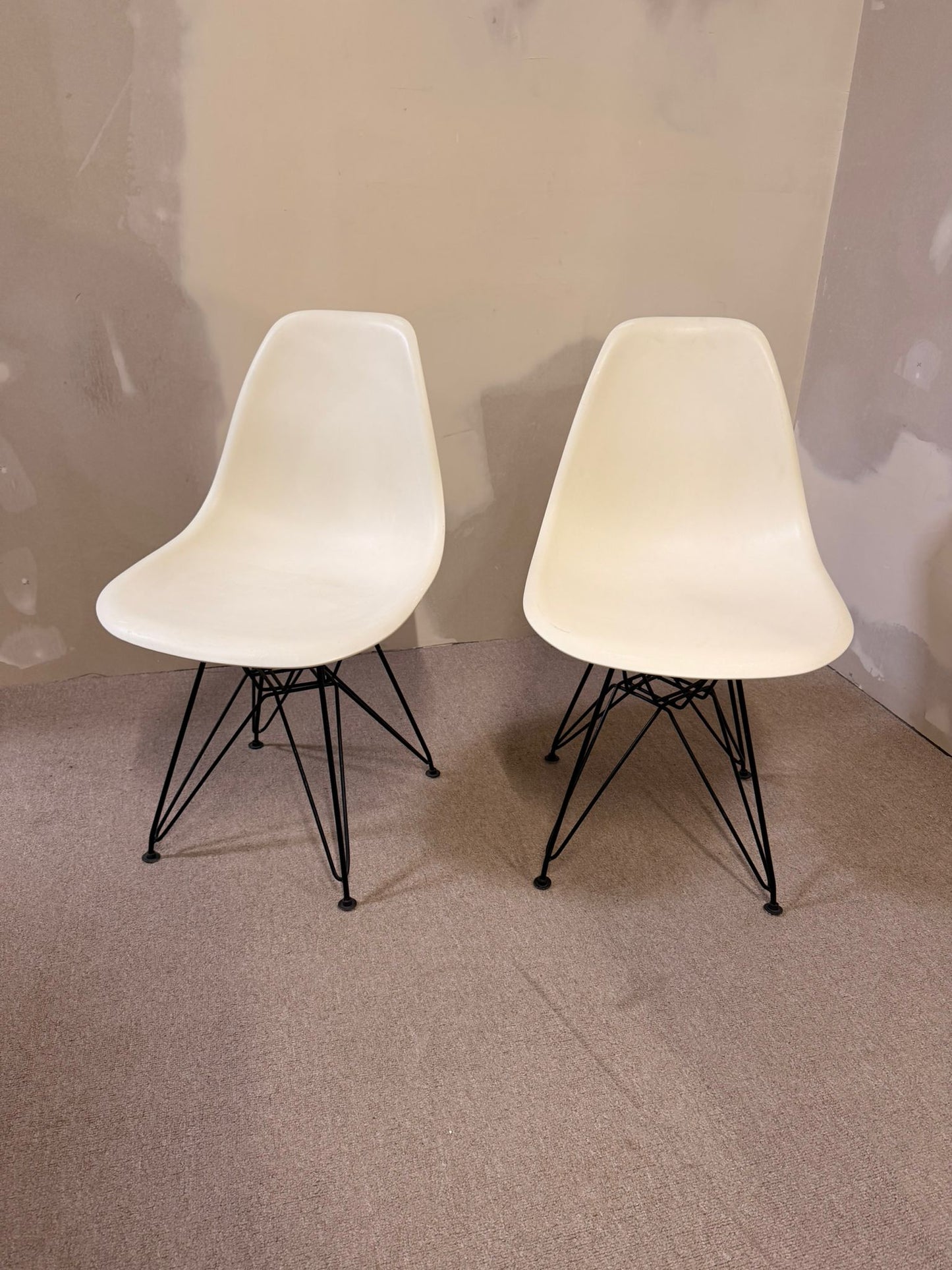 Design Schalenstuhl weiss ähnlich wie Vitra Eames
