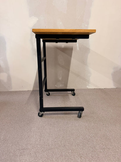 Mobiler Vintage Beistelltisch Atelierwagen im Industrie Stil