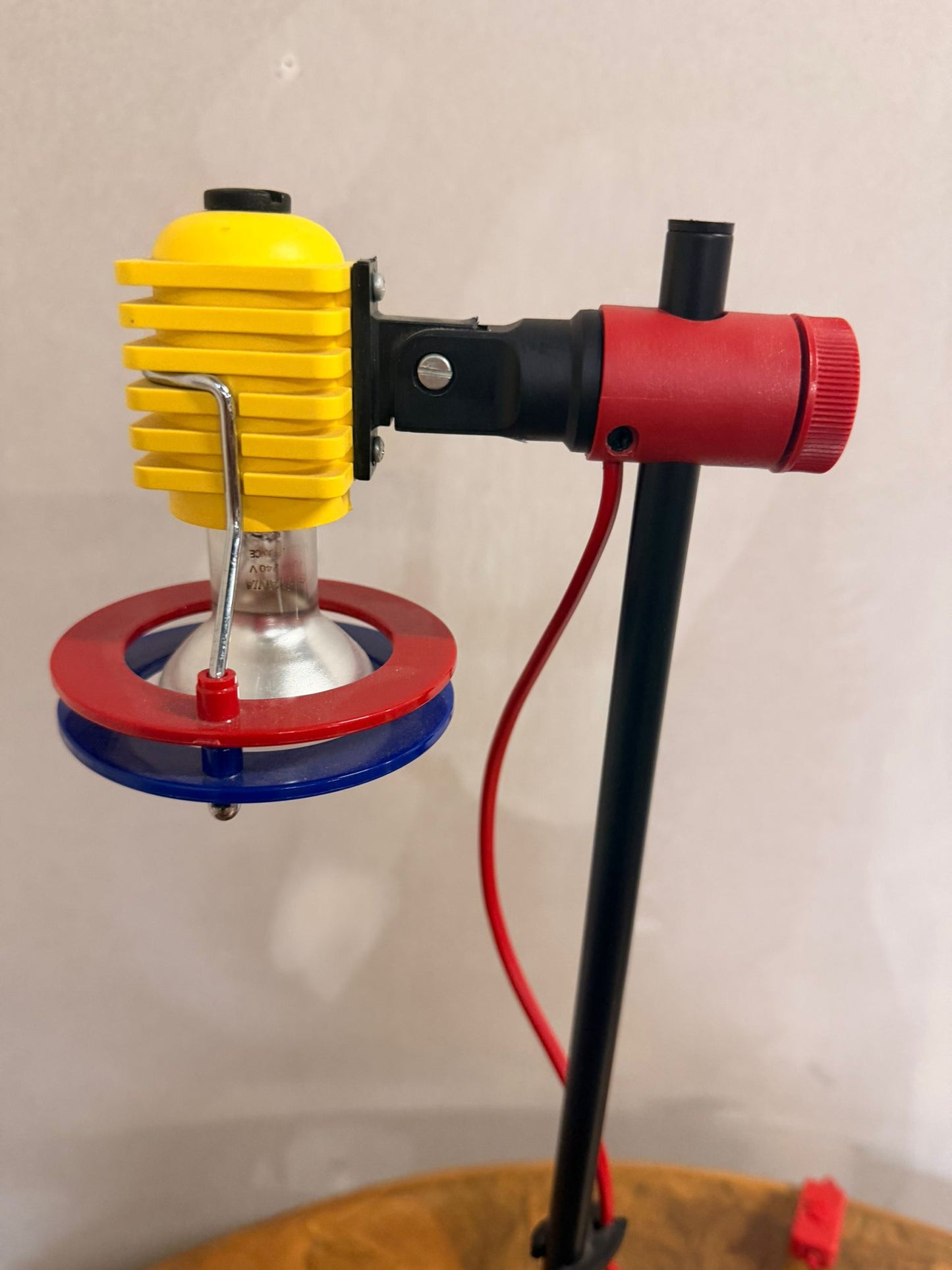 Memphis Design Lampe aus den 80er Jahre, verstellbar