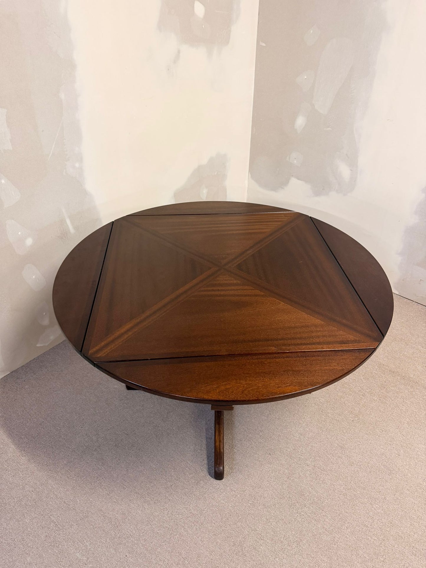 Dänischer Mid Century Esstisch wandelbar von Quadrat zu rund