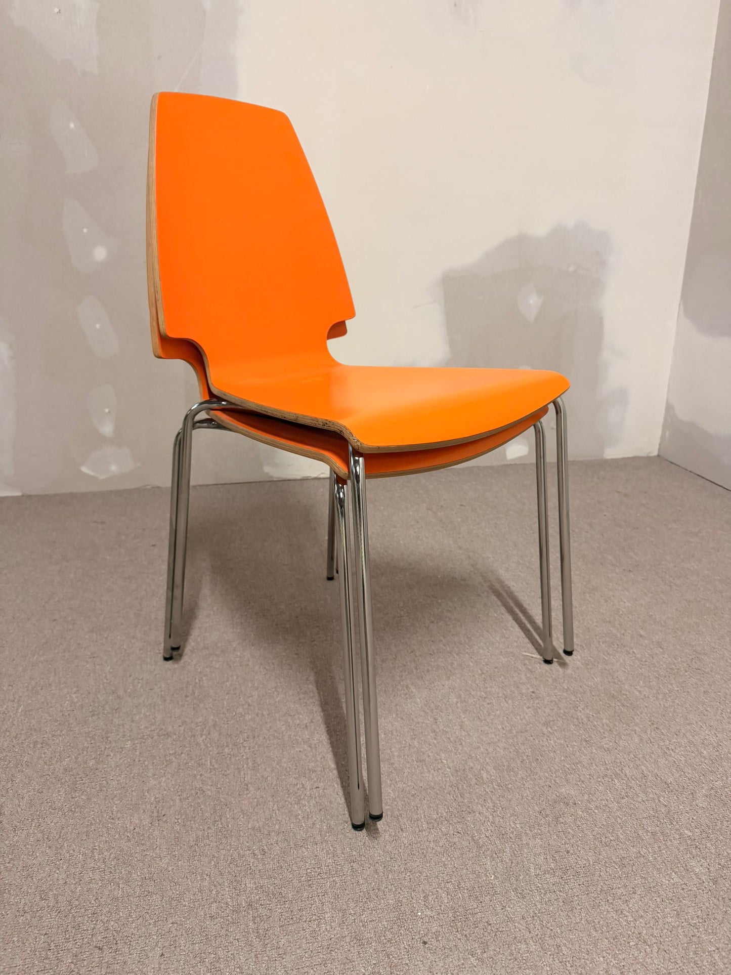 2x Ikea Vilmar Stuhl in orange, stapelbar