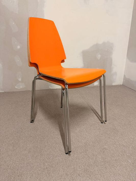 2x Ikea Vilmar Stuhl in orange, stapelbar