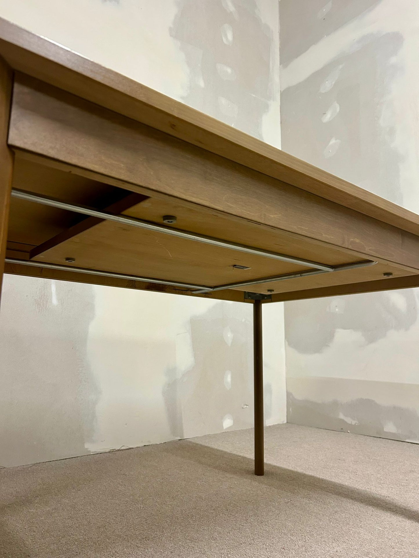 Tisch aus Holz + Auszug, Schweizer Hersteller,Stein am Rhein
