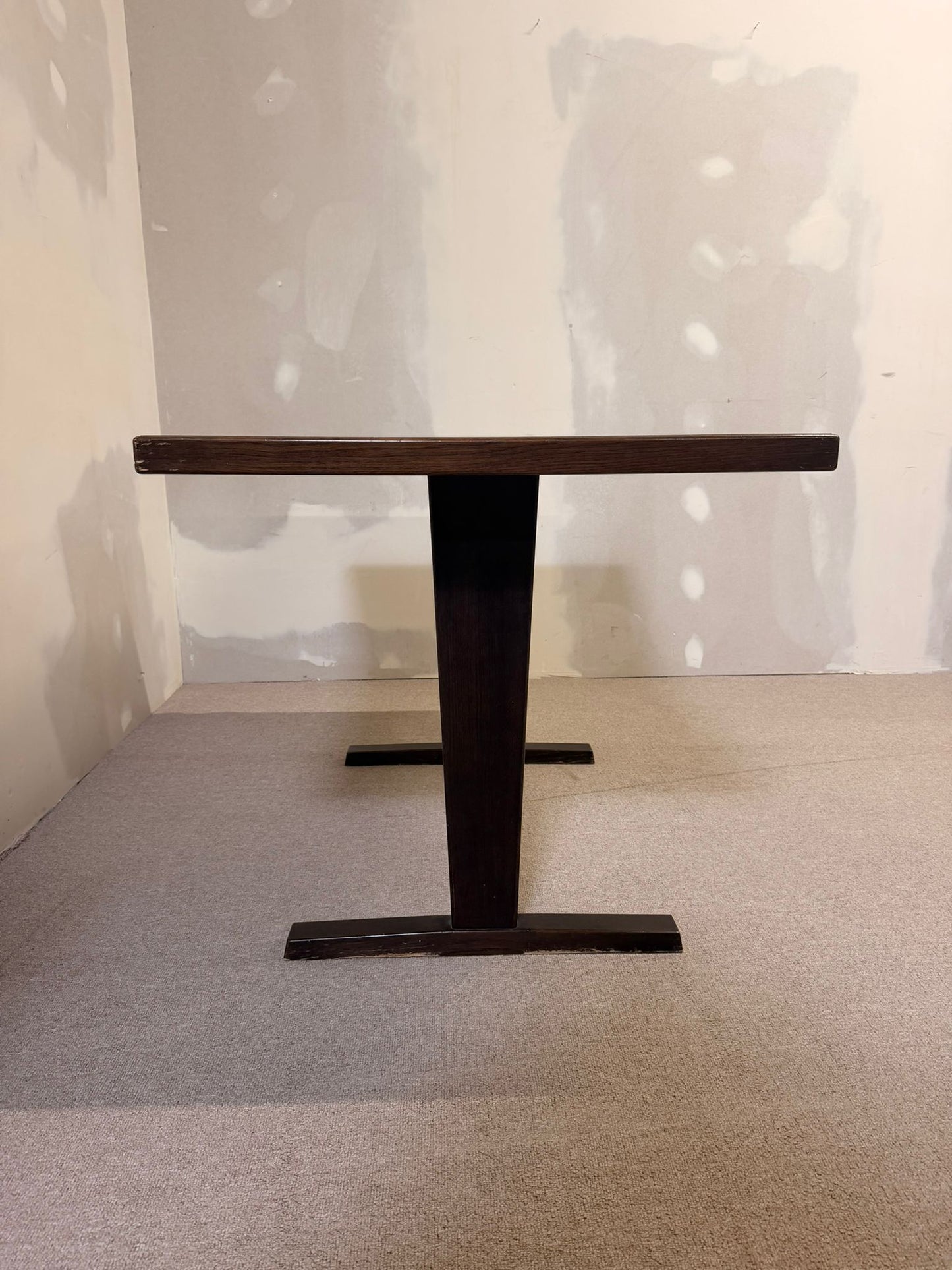 Dunkler vintage Mosaik Tisch mit Schachbrettmuster Esstisch