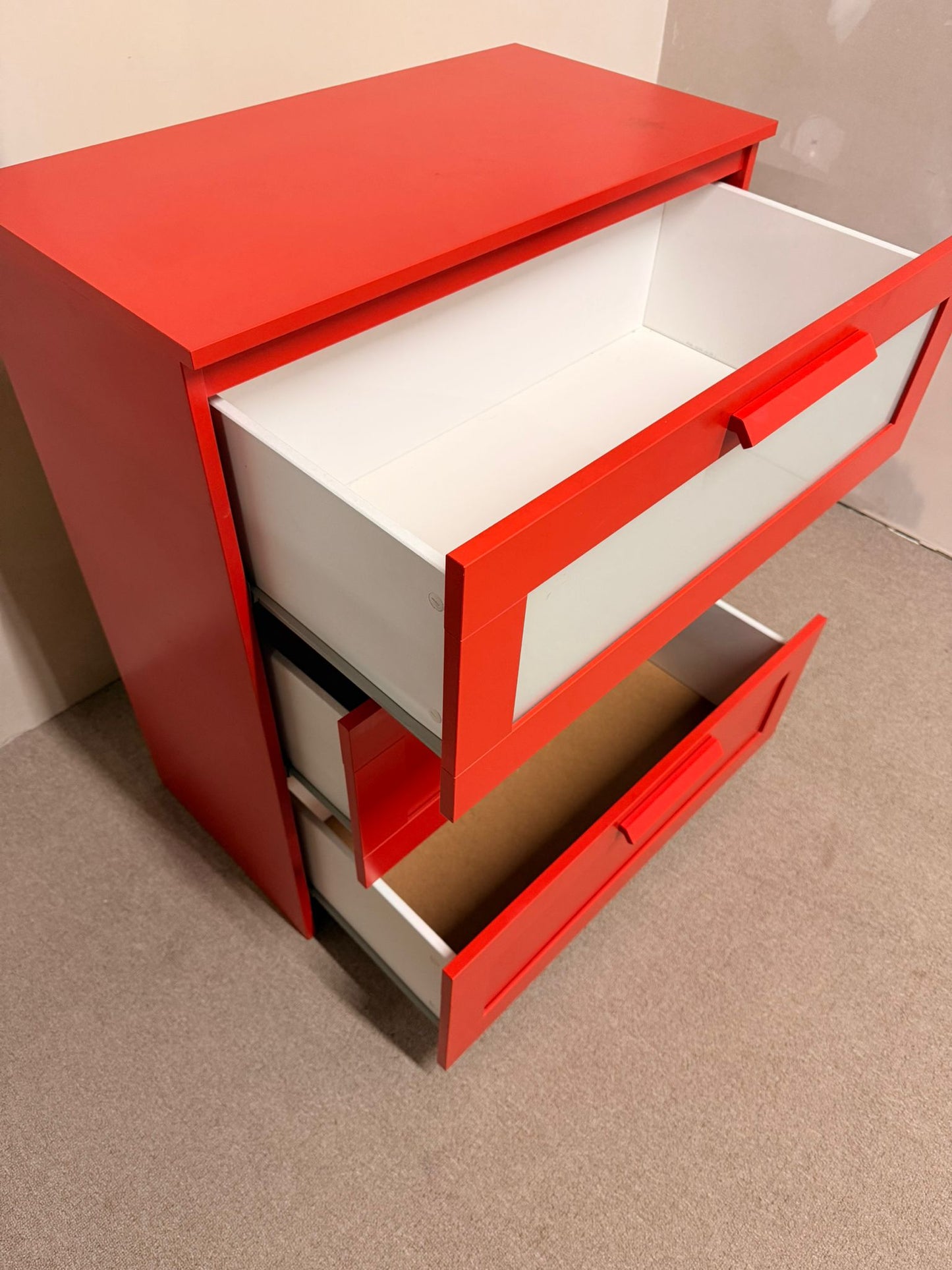 Ikea Brimnes Kommode in Rot von Ikea mit 3 Schubladen