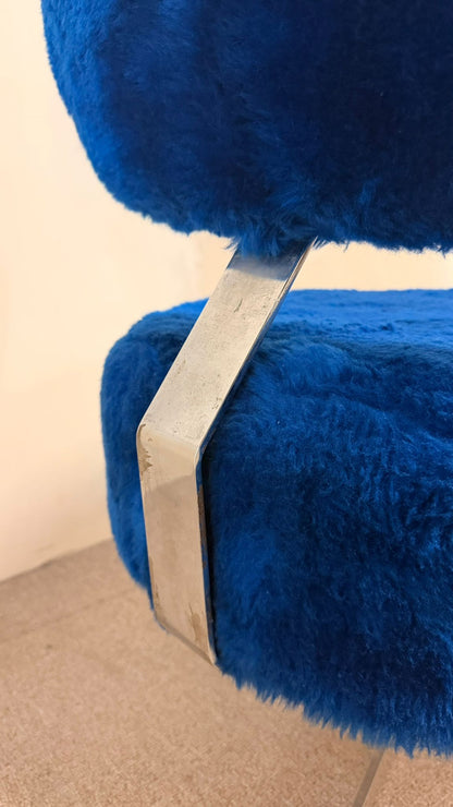 70er Jahre Mid Century Plüschsessel drehbar in Blau